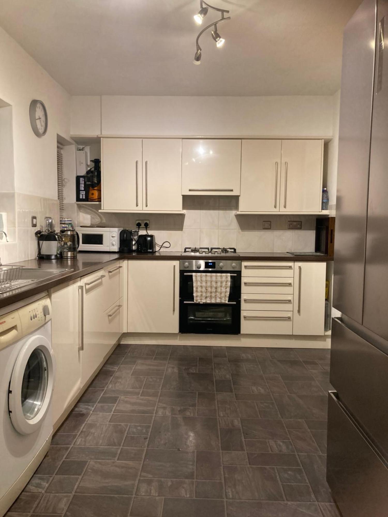 Cosy Modern Family Free Parking Garden * Londra
